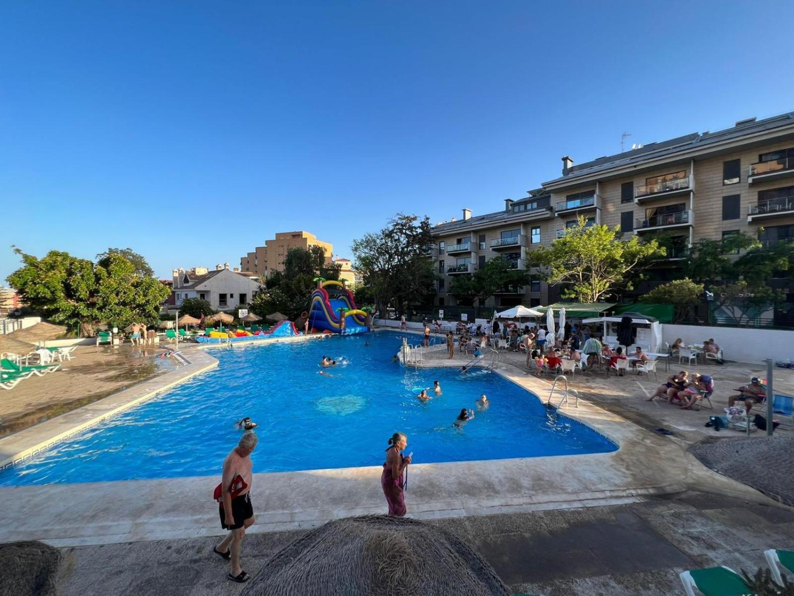 דירות בנאלמדנה Blue Oasis Sea And Mountain Panorama מראה חיצוני תמונה